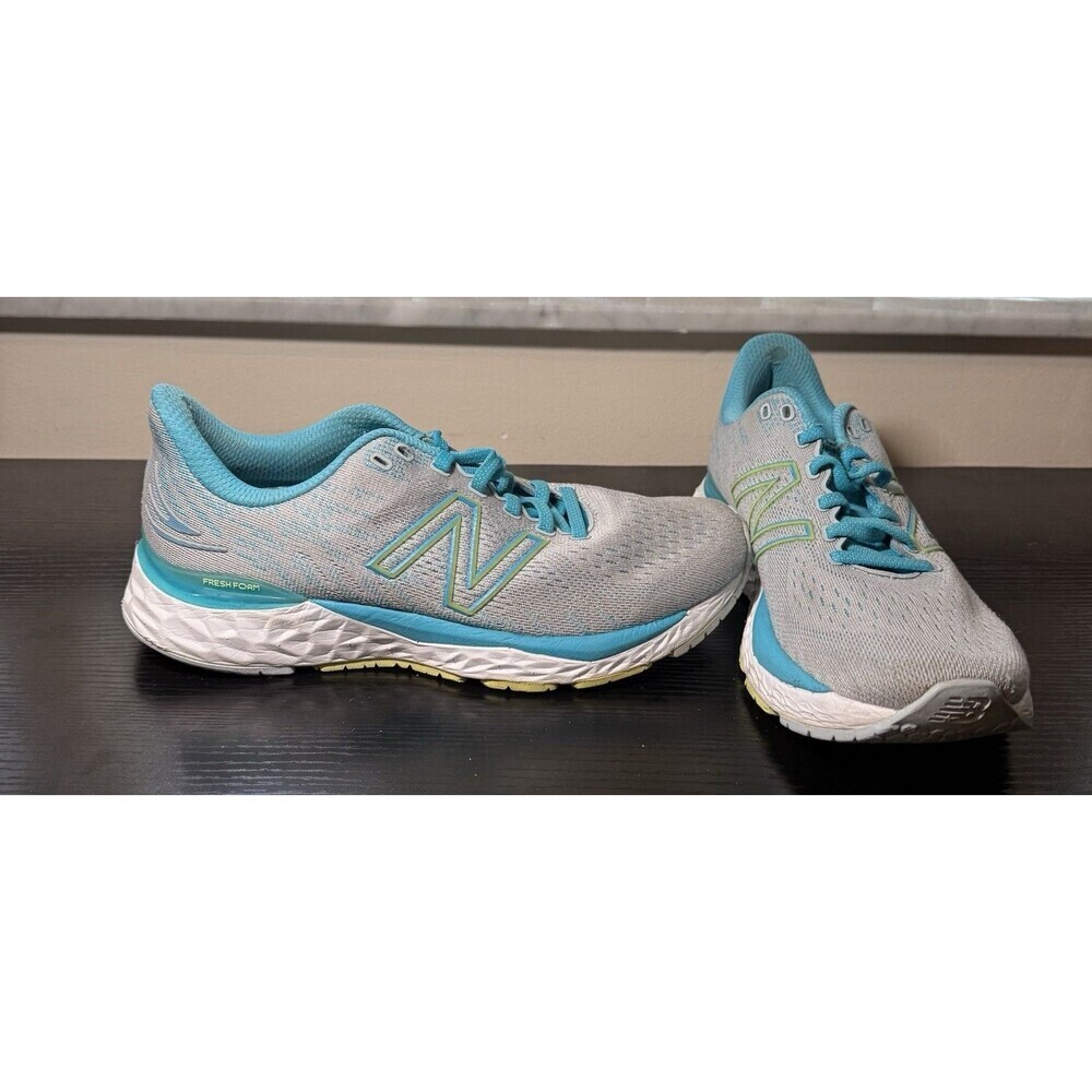 New Balance Womens 880 V11 Cyclone Fresh Foam Athletic Shoes Grey Blue Size 7.5 - Picture 3 of 9